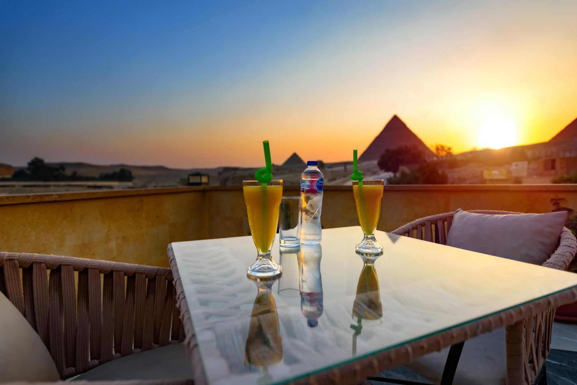 The Gate Hotel Front Pyramids & Sphinx View Kafret el-Gabal 외부 사진