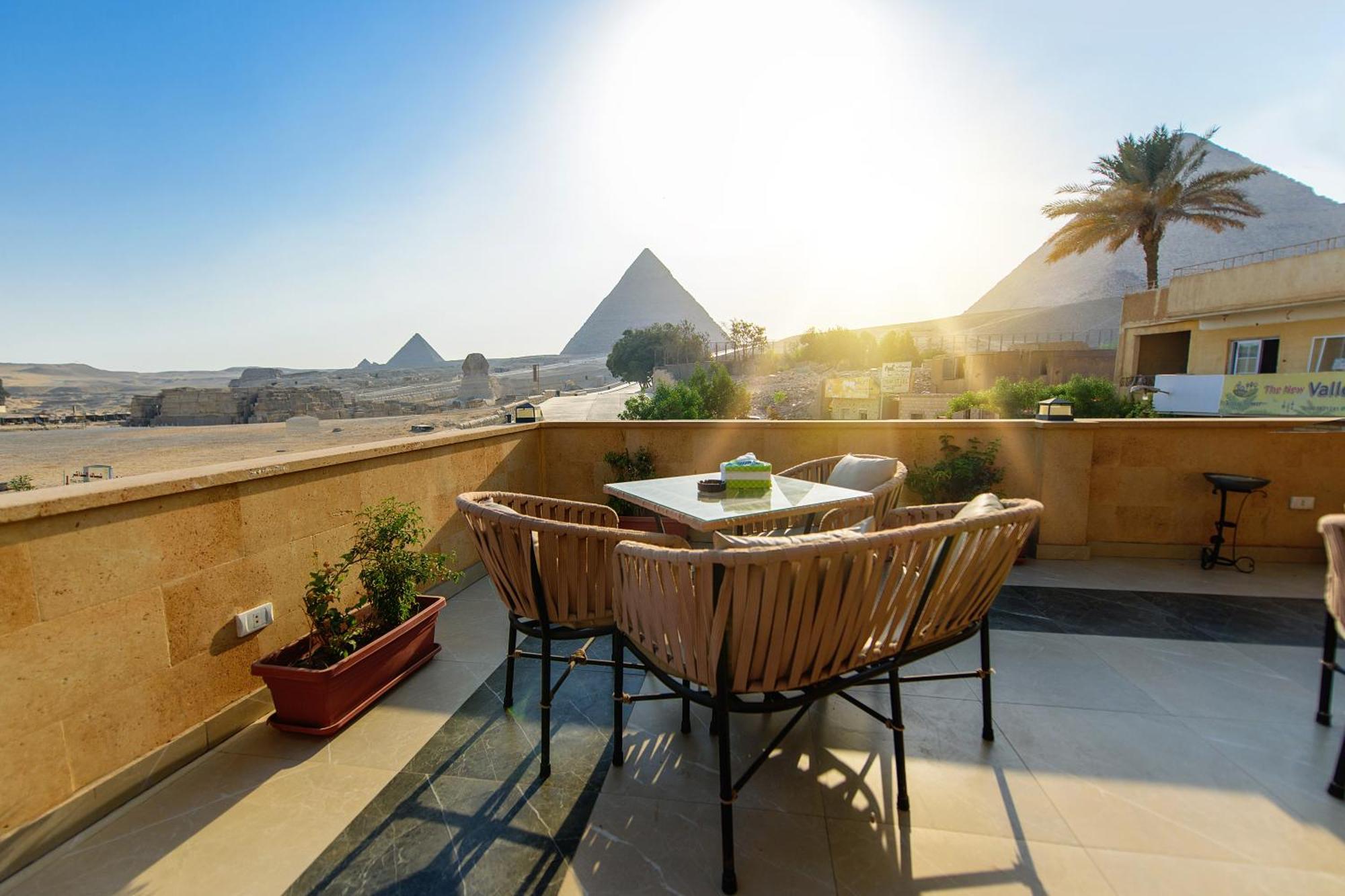 The Gate Hotel Front Pyramids & Sphinx View Kafret el-Gabal 외부 사진