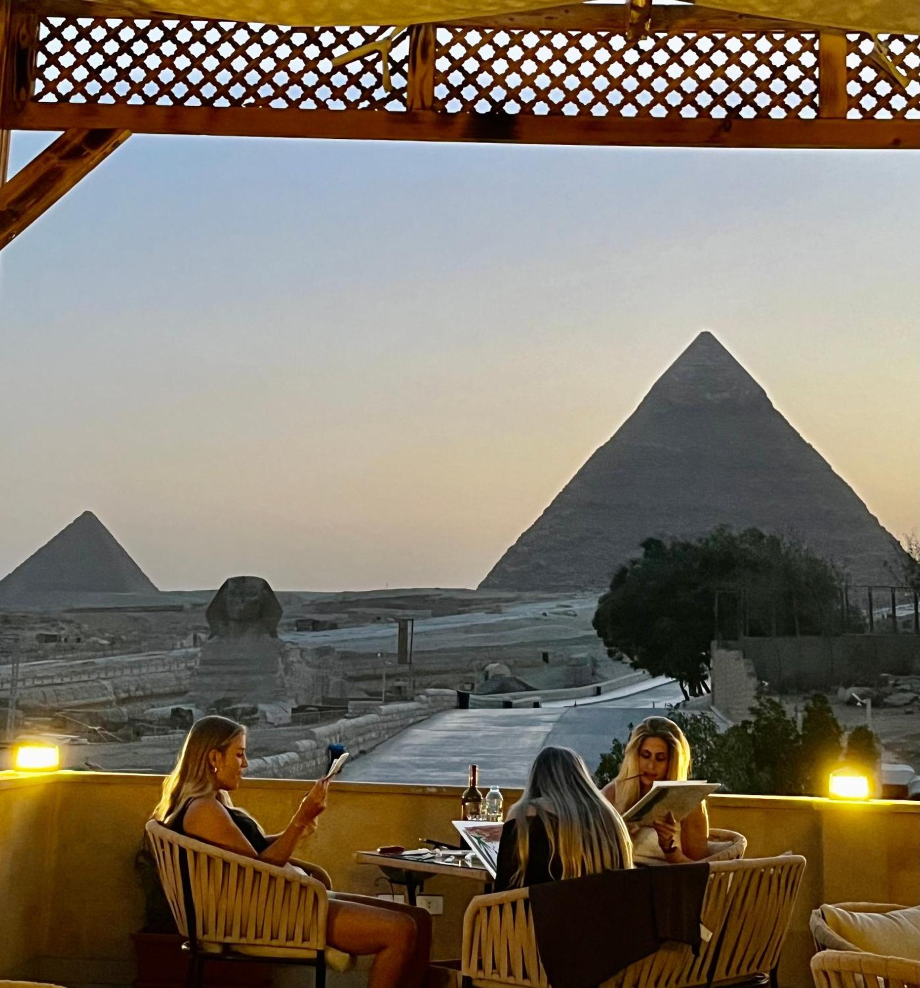 The Gate Hotel Front Pyramids & Sphinx View Kafret el-Gabal 외부 사진