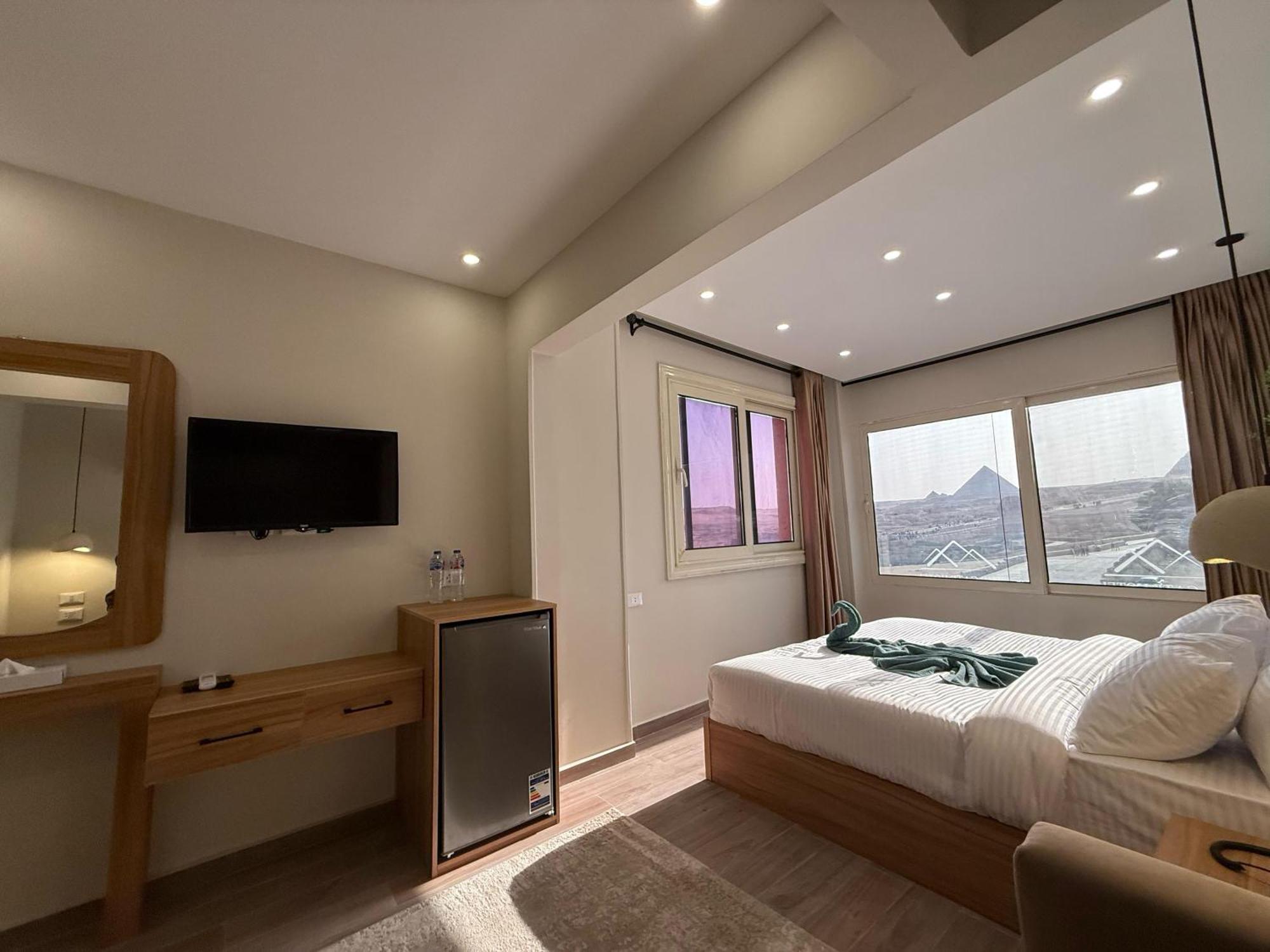 The Gate Hotel Front Pyramids & Sphinx View Kafret el-Gabal 외부 사진
